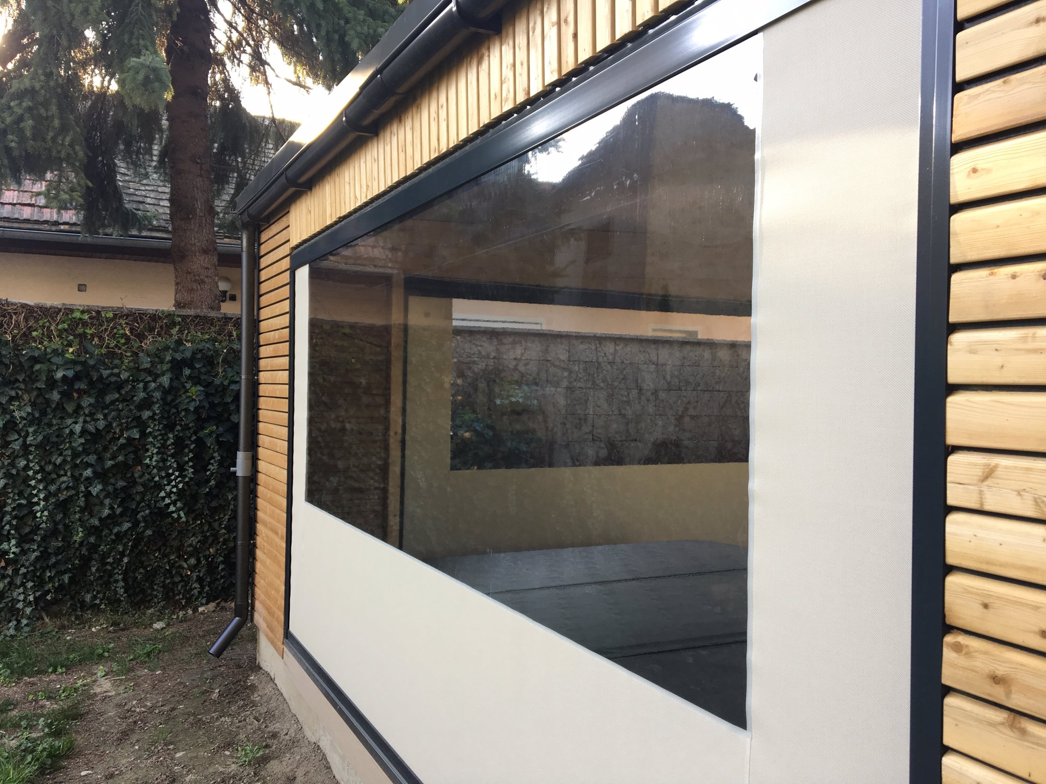 Zip Screen HR8 mit PVC Folie